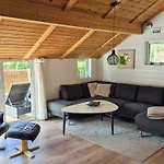 8 Person In Hemmet-by Traum * Hemmet