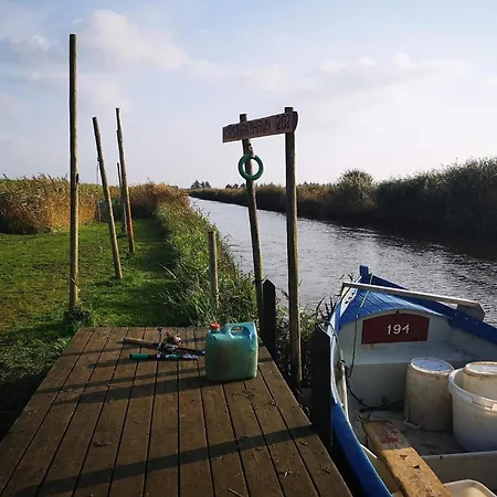 8 Person In Hemmet-by Traum Hemmet