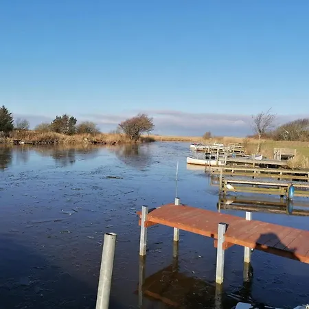 8 Person In Hemmet-by Traum *