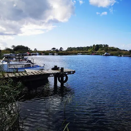 8 Person In Hemmet-by Traum Hemmet