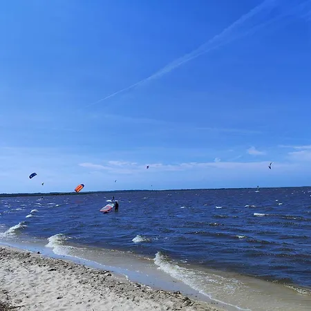 8 Person In Hemmet-by Traum