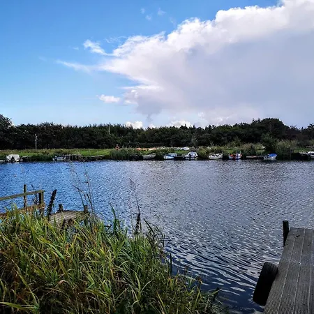 8 Person In Hemmet-by Traum Hemmet